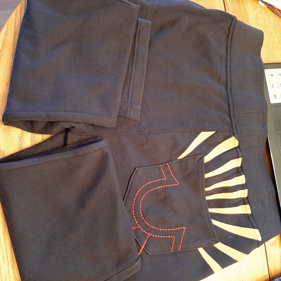 Ladies clothing - Picture 6 of 12